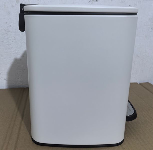 Відро для сміття з плавним закриттям квадратне ZERIX KUBIX-TC0106 WHITE 6 л (колір білий) (ZX6109) ZX6109 фото